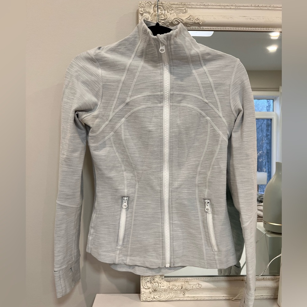 Lululemon define jacket, size 6, white/grey